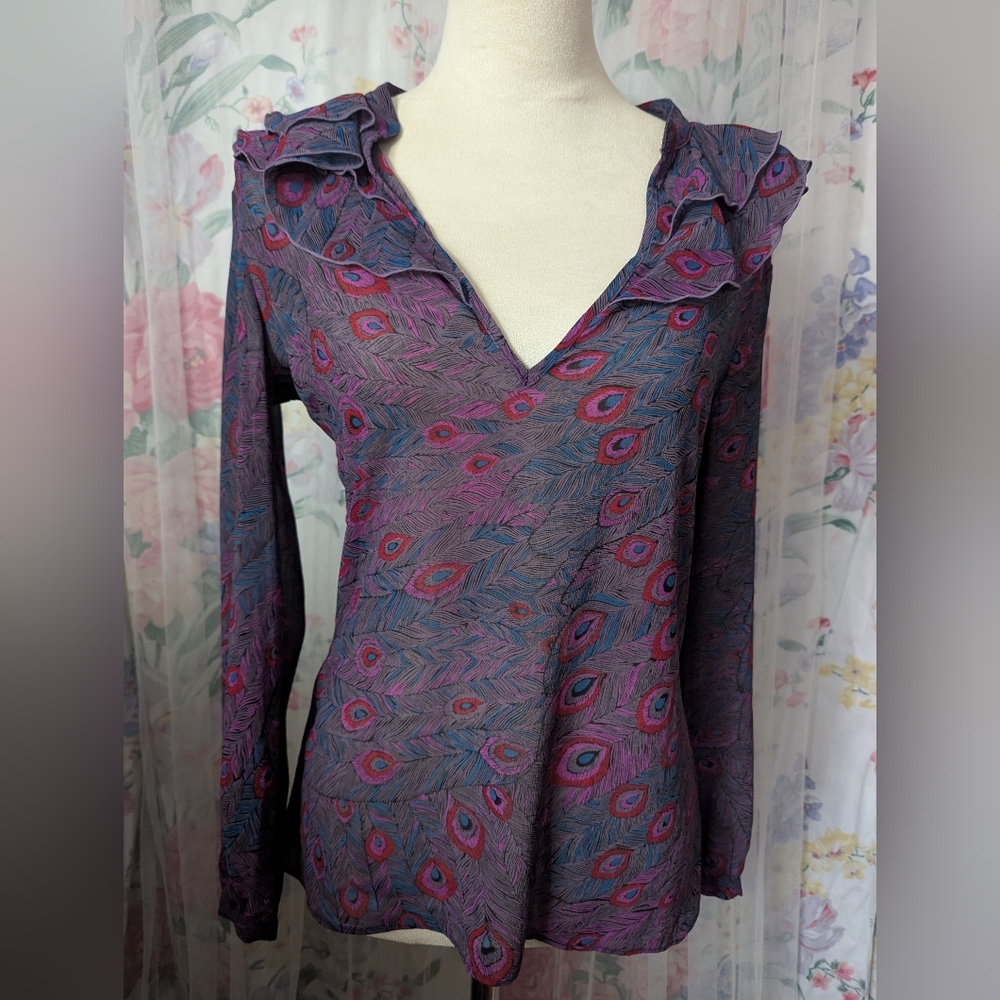 Peacock print v-neck long sleeve blouse by I ❤️ Ronson, Size XS.